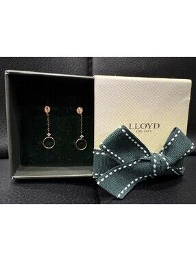 Woman’s 0.4g Lloyd Jewellers 10kg Rose Gold Drop Earrings With Diamonds In Box